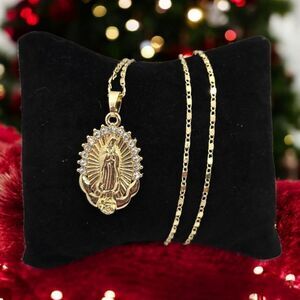 Virgin Mary Medallion Prayer Pendant Necklace Gold Plated Blessed Mother Jewelry